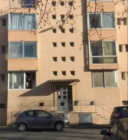 Aux Alyscamps 2, Climatisation, Wifi, Parking Apartment